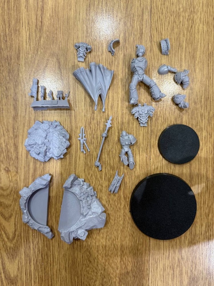 Alpharius Primarch of the Alpha Legion