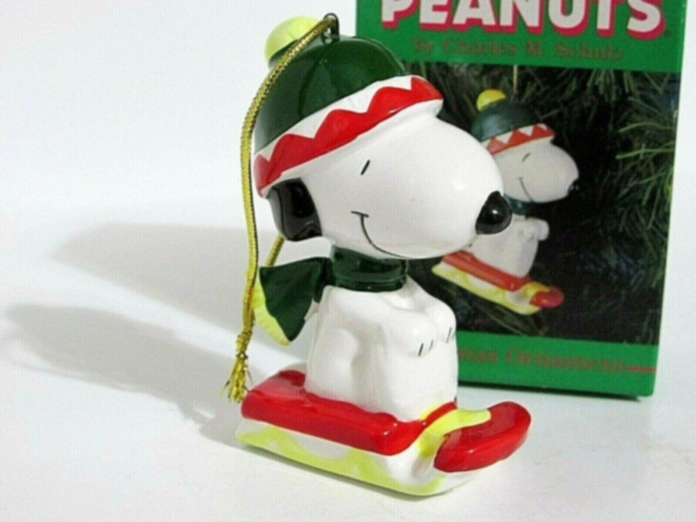 SNOOPY & CHARLIE BROWN 1987 CERAMIC CHRISTMAS ORNAMENT FIGURE