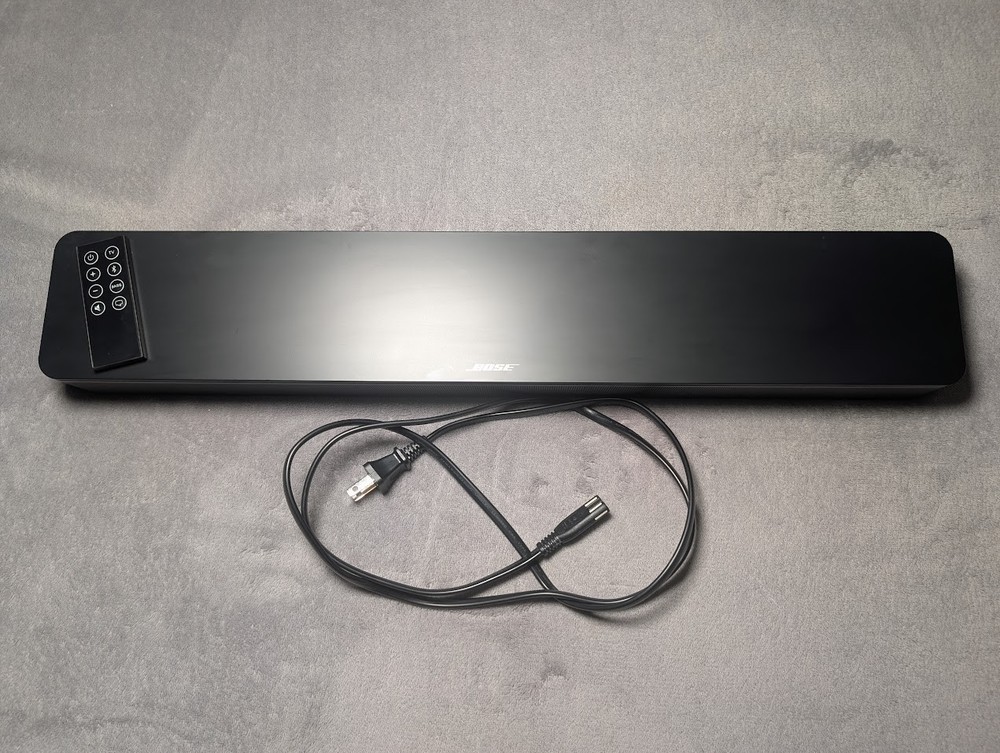 Bose TV Speaker Soundbar Black 431974 W/ Remote & Power Cord - Works Great!