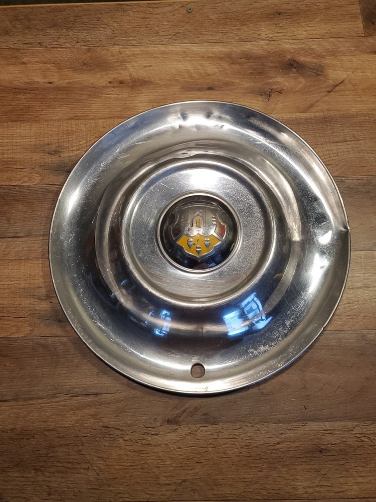 Vintage 1950-1953 Oldsmobile 88 98 Deluxe 15-inch Hubcap Wheel Cover OEM