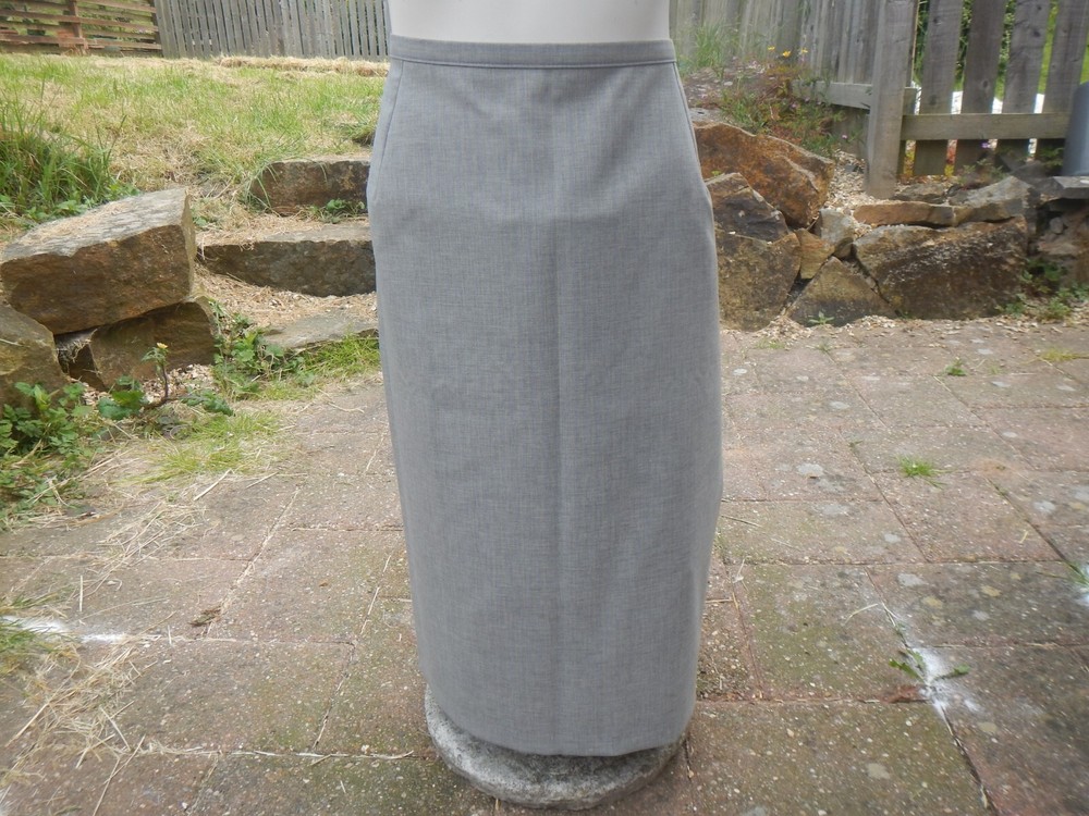 Vintage M&S 100% Wool Pencil Skirt Fully Lined Work Formal Grey Green