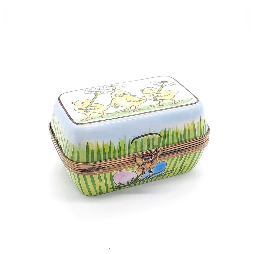LIMOGES Limoges Box French Enamel Accessory Case Egg Carton Colorful Chick