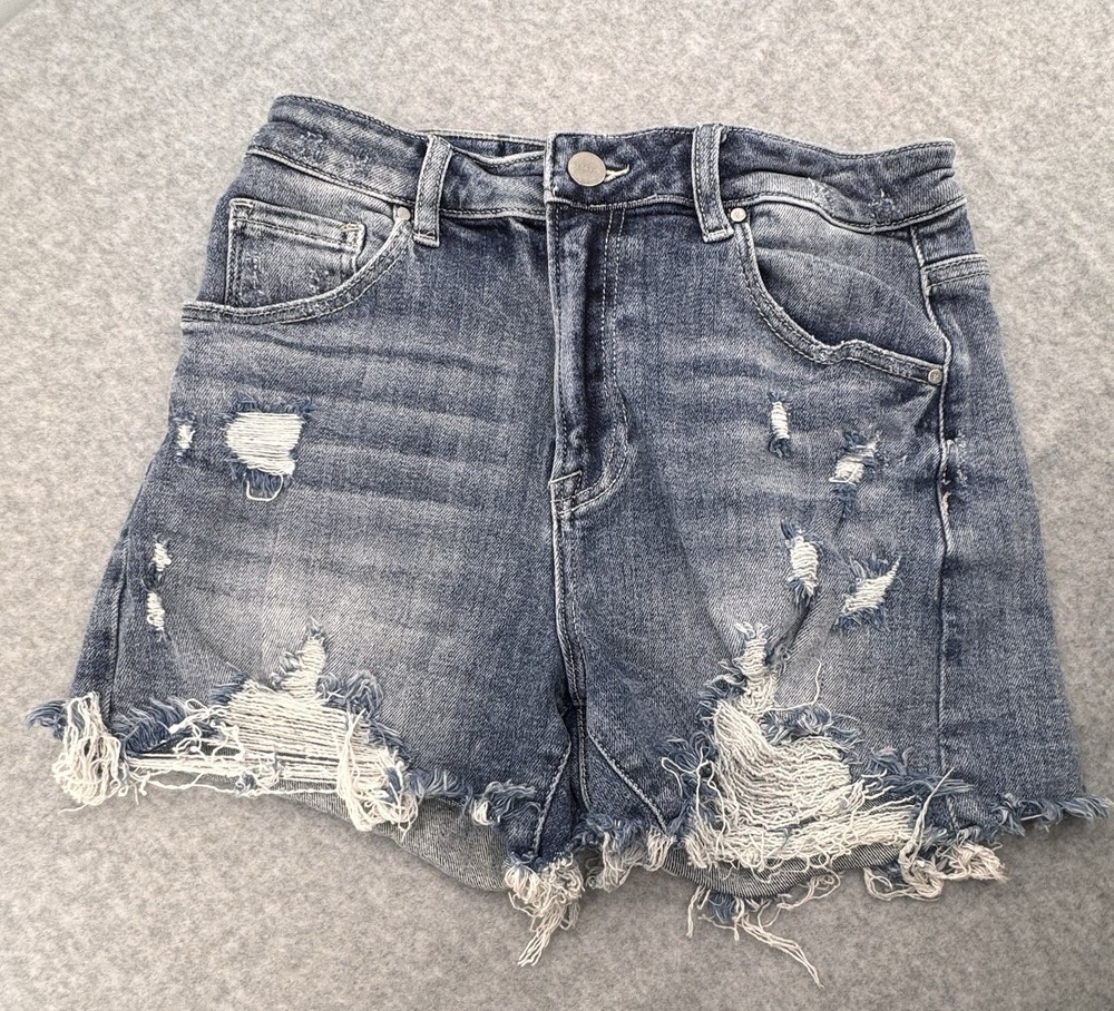 Women’s Risen Frayed Hem Distressed Denim Shorts Medium