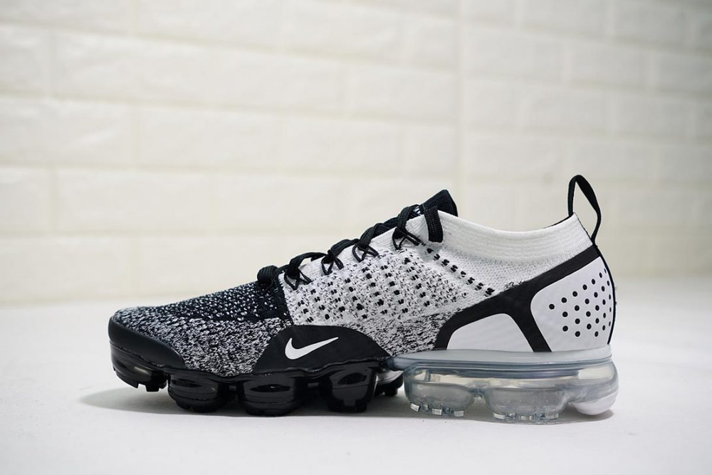 Men's shoes Nike Air Vapormax Flyknit 2 Black/ Black-White