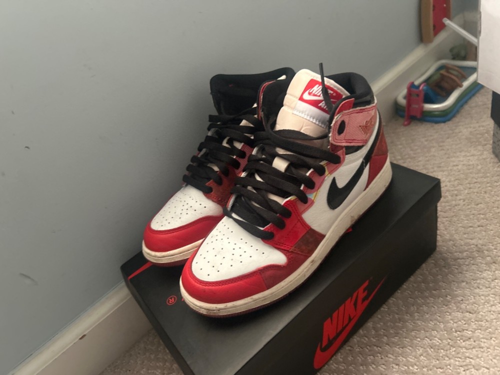 Jordan 1 Retro OG x Marvel High Next Chapter Size 6