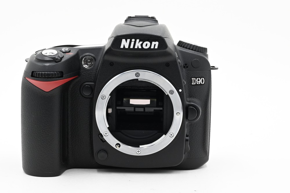 Nikon D90 12.3MP Digital SLR Camera Body [Parts/Repair] #872