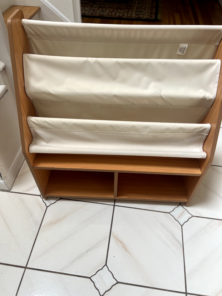 Wooden Book Rack with Storage Cubes for Kids and Adults