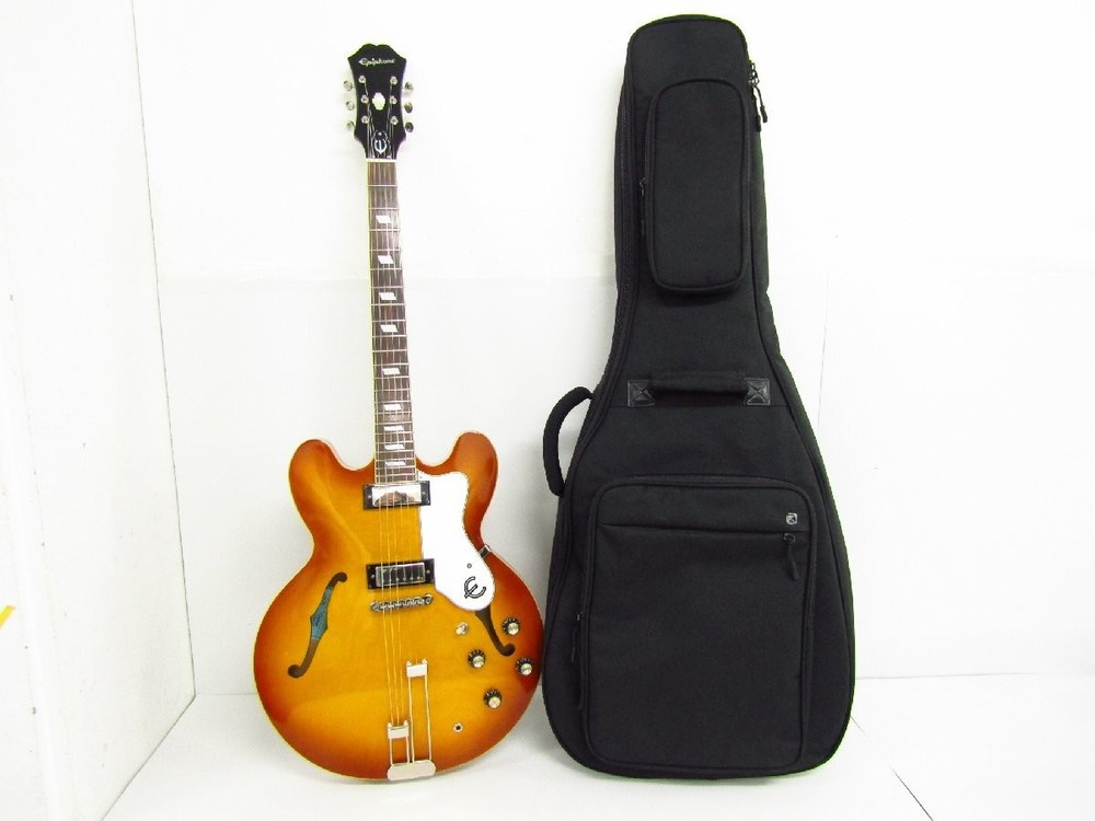 Epiphone Riviera Semi-Hollow Electric Guitar with Gig Bag G4785