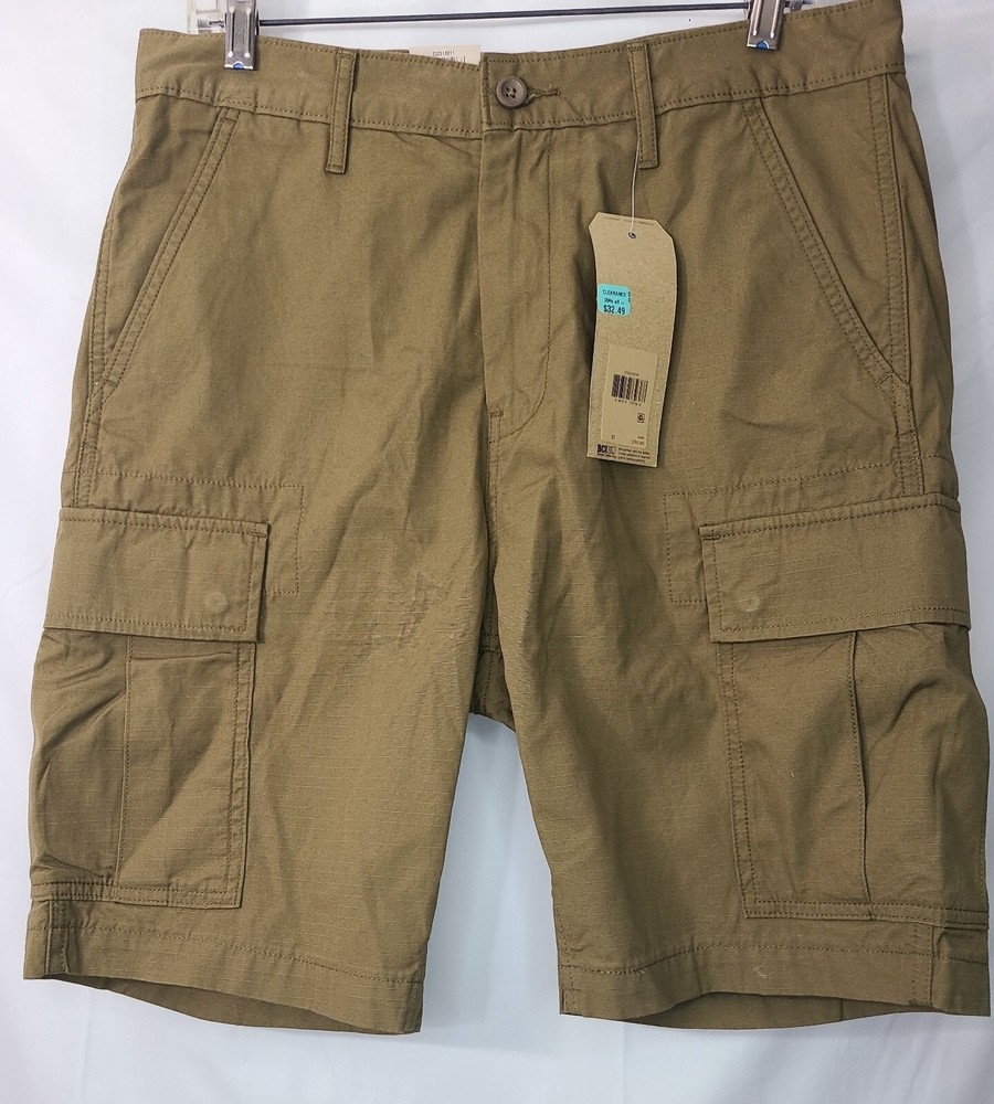 Levi's Men's Carrier Cargo Short Size 31 Brown Khaki NWT