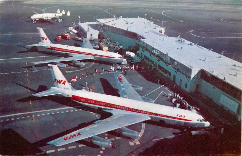1960s TWA Jet 707 San Francisco California Roberts C9280 Postcard 25-10362