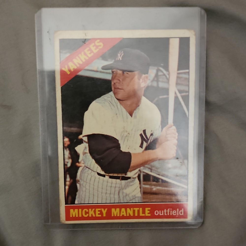 Topps 1966 Mickey Mantle #50 New York Yankees Vintage Base Set Baseball Card