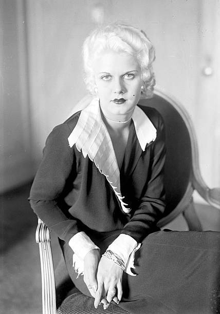 Movie star Jean Harlow at the Savoy Plaza Fifth Ave And 59th St  .. Old Photo