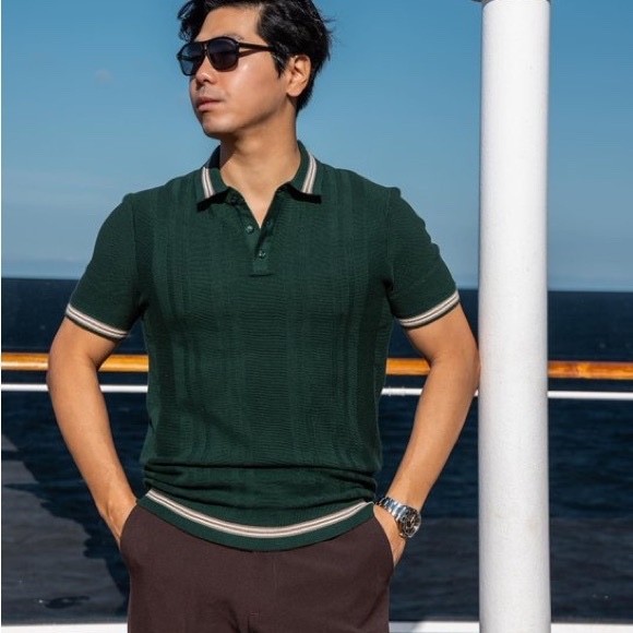 Express Men's Green Modern Prep Short Sleeve Polo Sweater-Large