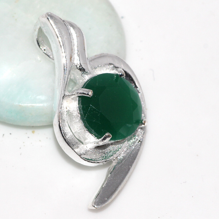 Green Onyx 925 Silver Plated Gemstone Handmade Pendant 1.3