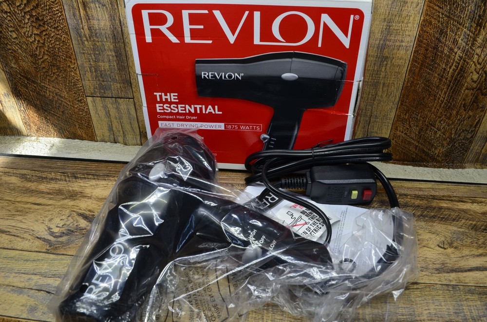 REVLON Travel Hair Dryer | Salon-Style Blowouts, Lightweight Design, 1875 Watts