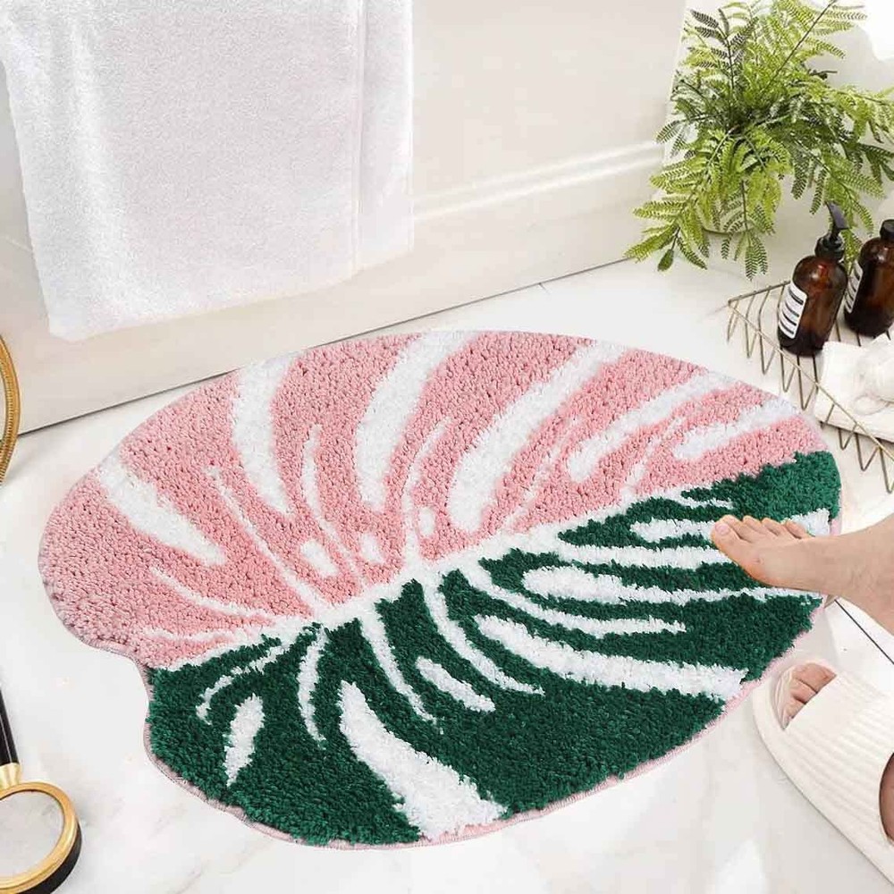 Non-Slip Monstera Leaf Bath Mat - Soft Absorbent Green Bathroom Rug  