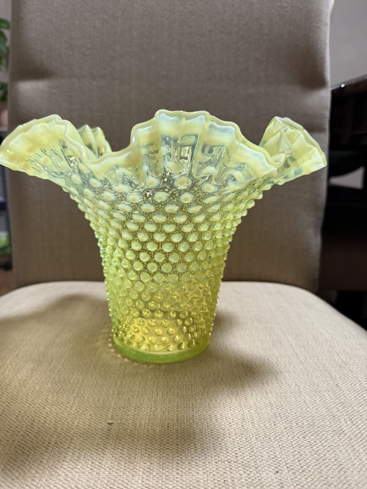 Fenton Uranium Glass Hobnail Vase with Beautiful Ruffled Top RARE
