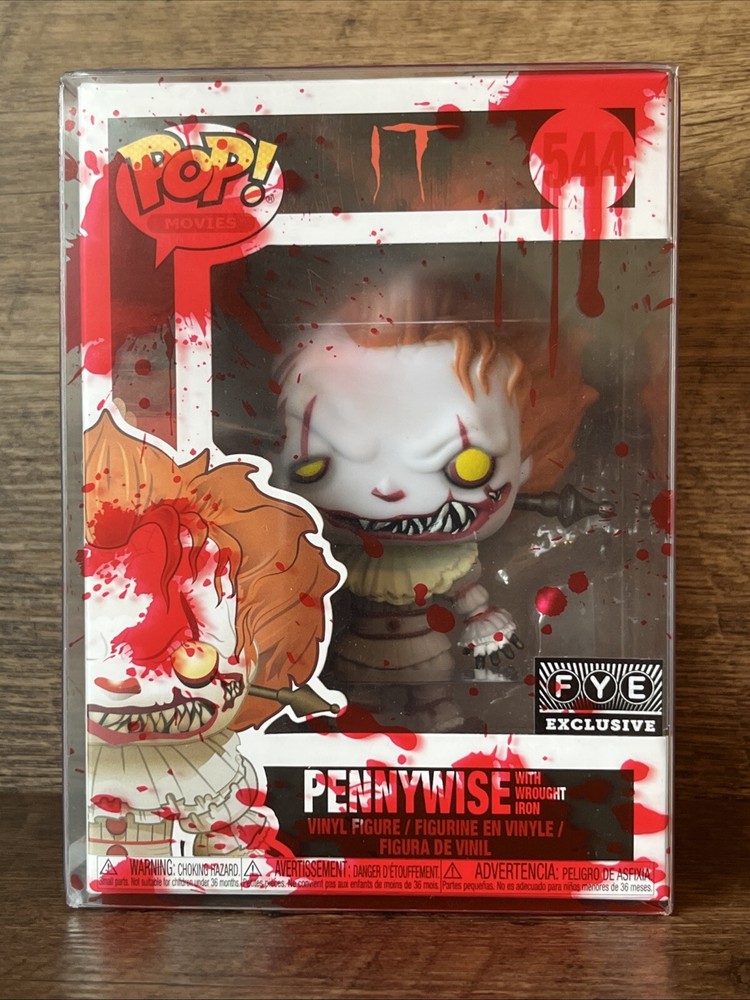 Funko Pop 544 IT Pennywise Wrought Iron Spike FYE Exclusive Bloody PROTECTOR