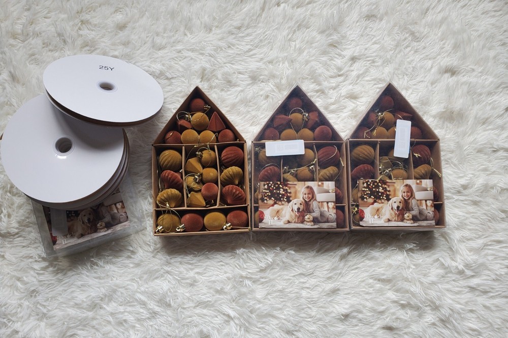 76-Piece Flocked Velvet Christmas Ornament & Ribbon Set – Large Holiday Decor Bundle