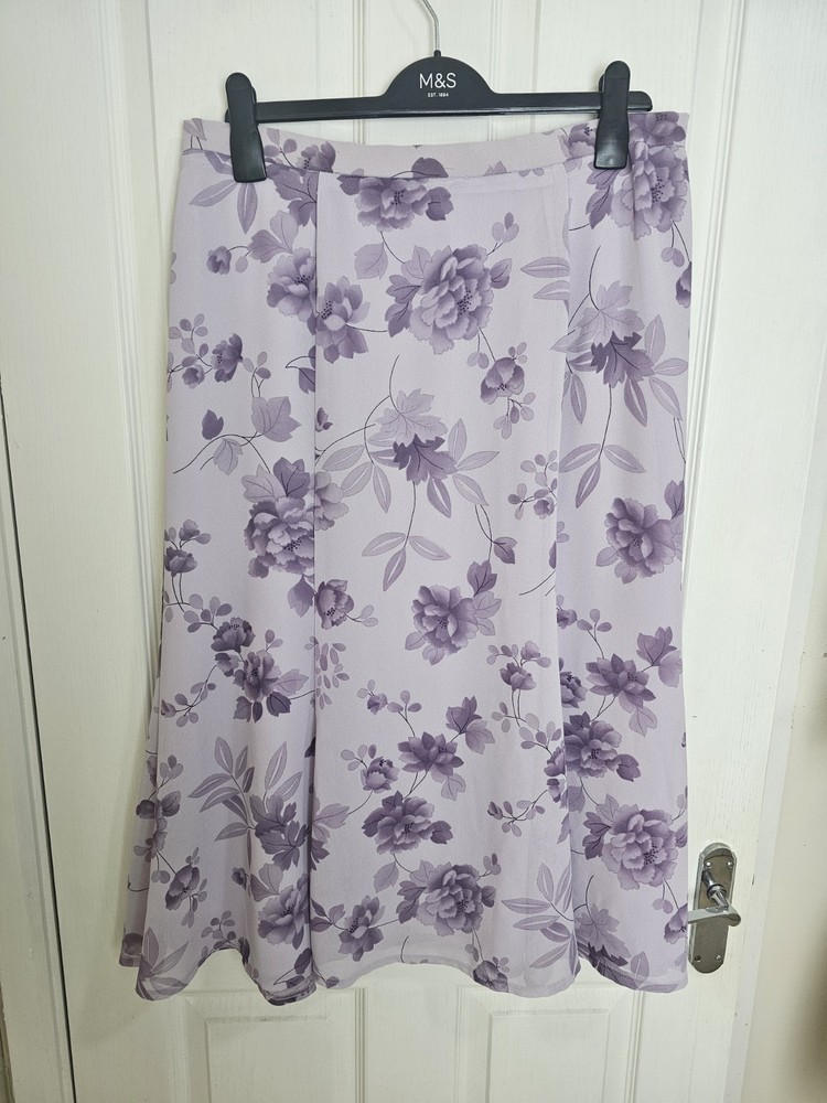 Lilac Purple Floral Midi Skirt Size 16 for Summer Wedding or Cruise
