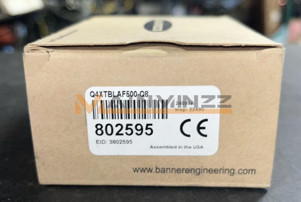 1PCS BANNER Q4XTBLAF500-Q8 Sensor