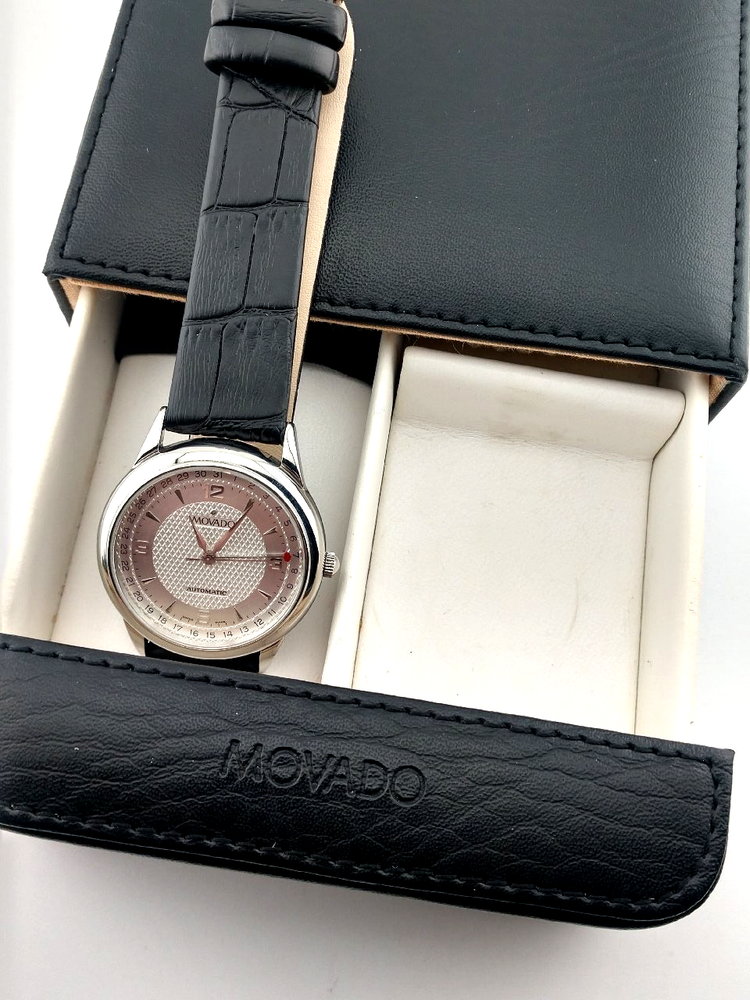 Movado Vintage Mens Classic Collection Pointer Date Automatic Model #84.D6.884.2