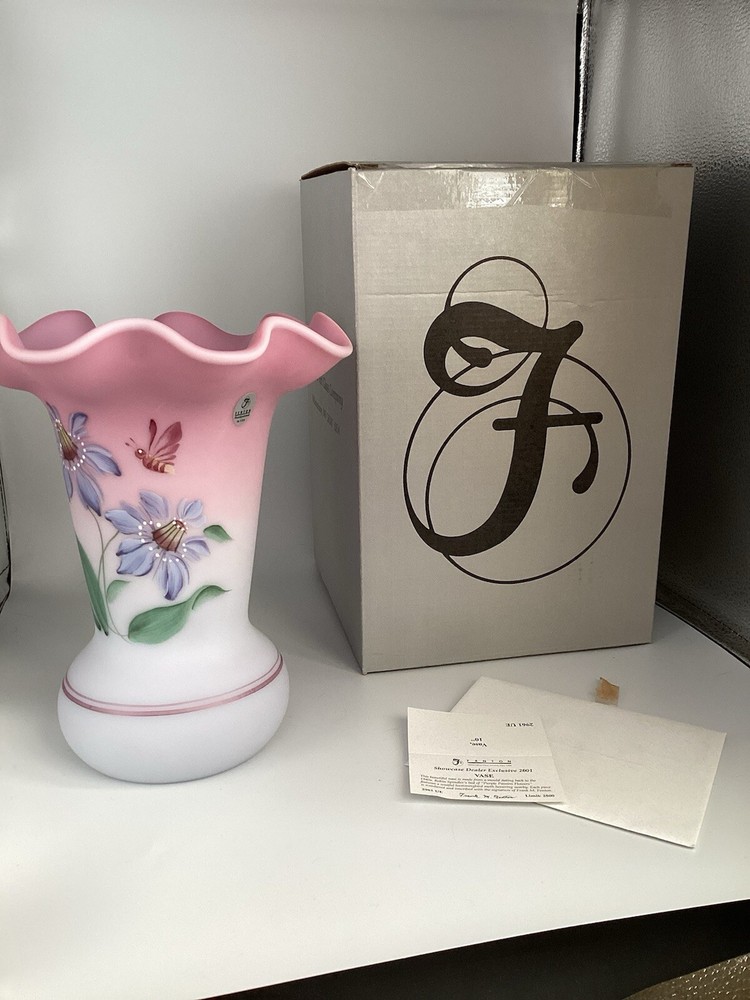 Fenton Ltd Ed Blue Burmese Honor Collection Showcase Dealer Exclusive 2001 Vase