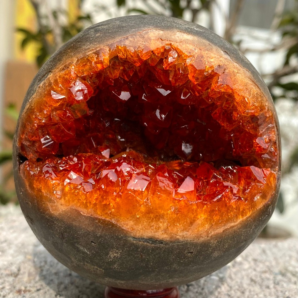 1.58LB   citrine Cave quartz-carved crystal begins to smile and heal