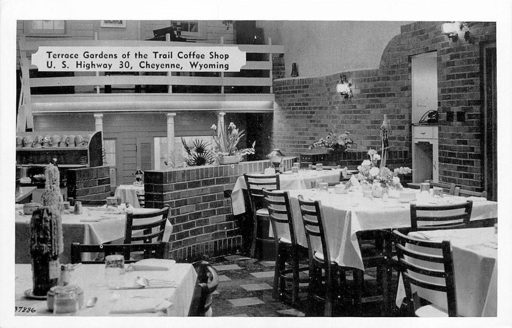 1940s Cheyenne Wyoming Trail Coffee Shop Terrace Gardens Postcard 25-8428
