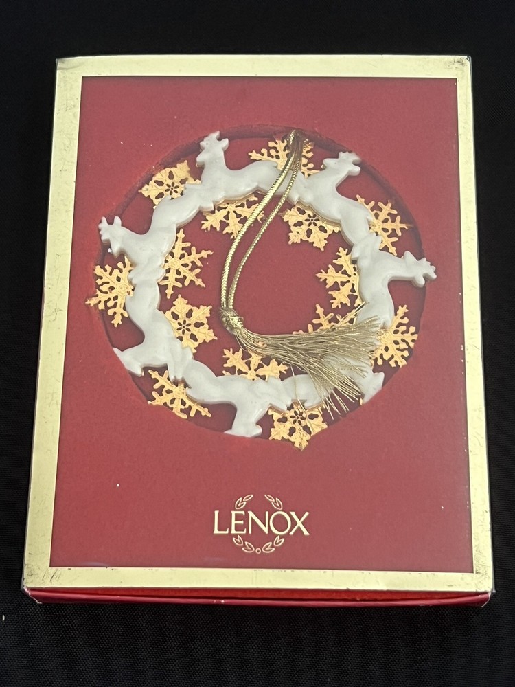 Lenox Christmas Ornament 2000 Reindeer Wreath Ornament 6091516 Porcelain