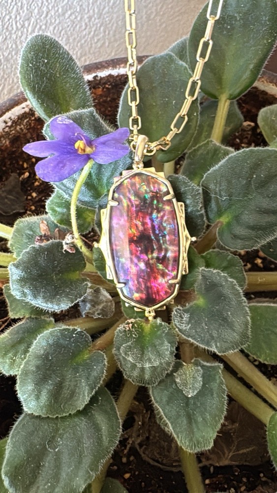 Kendra Scott Baroque Ella Pendant Necklace Gold plated Veined Purple Magnesite