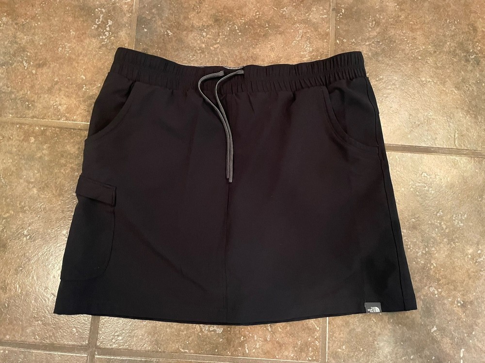 The North Face Black Athletic Skort for Women M Nice Hiking