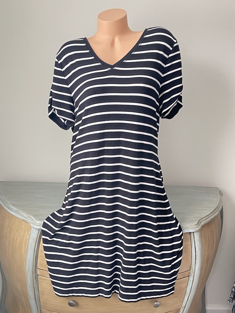 T By Talbots Soft Terry Dress Size XL V Neck Short Sleeve Black White Stripe