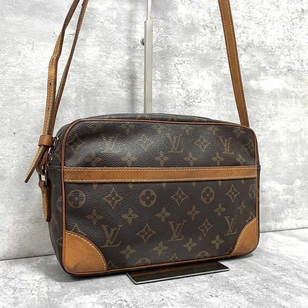 Louis Vuitton Monogram Trocadero 27 Vintage Crossbody Bag M51274