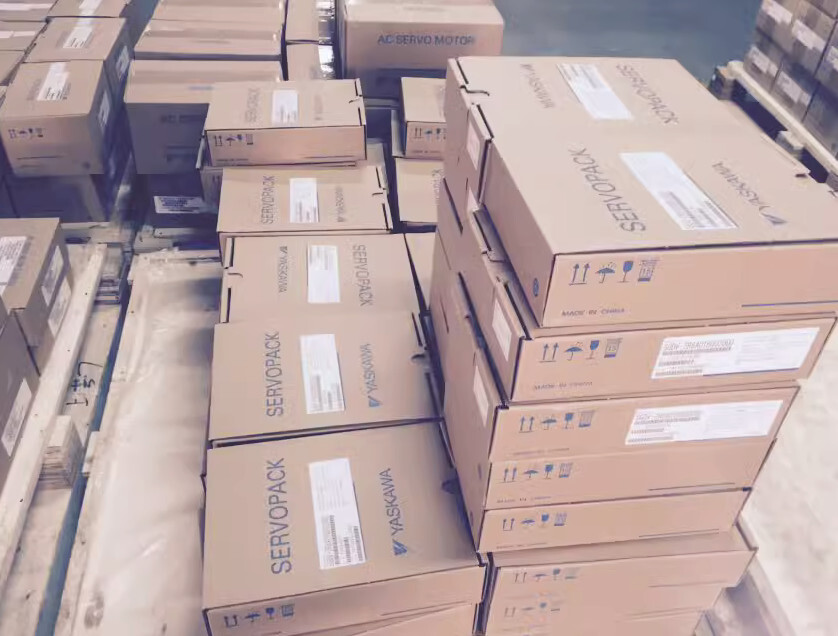 PRIORITY EXPRESS SERVO ENGINE SGMG-03A2AB NEW #F8