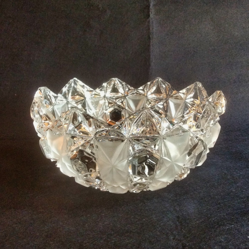 Frosted Glass Serving Bowl with Elegant Starburst Design  