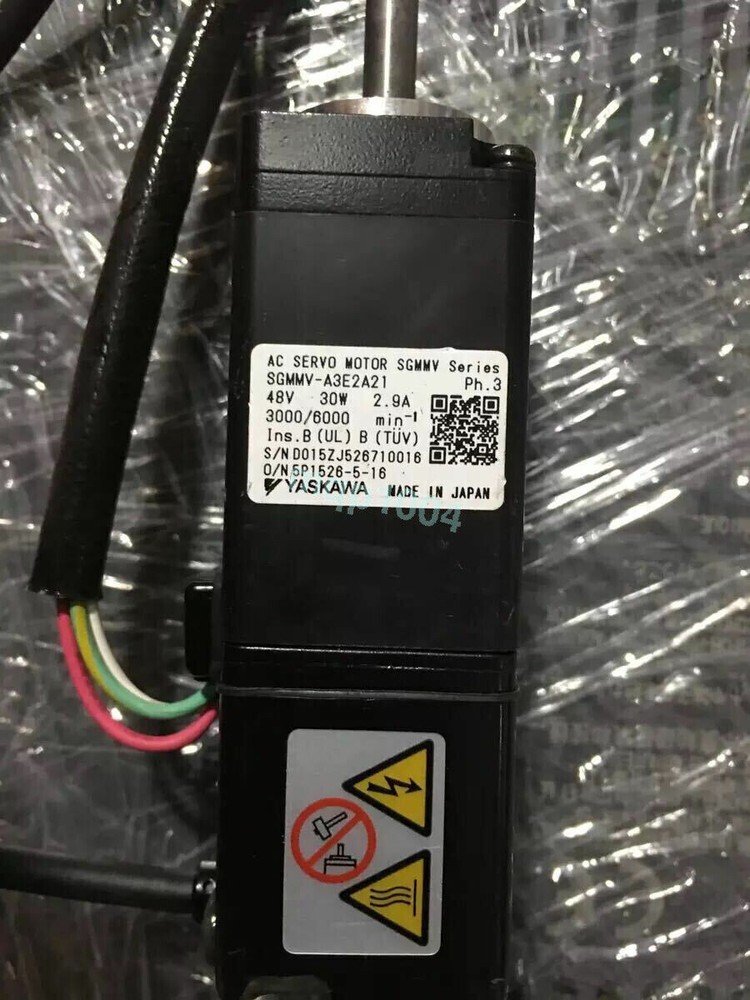 SGMMV-A3E2A21 AC SERVO MOTOR SGMMVA3E2A21 New In Box Expedited Shipping #A6-4