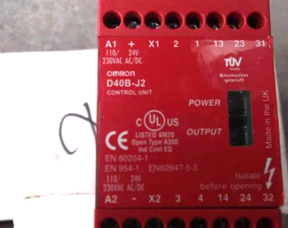 NEW Omron D40B-J2 Control Unit