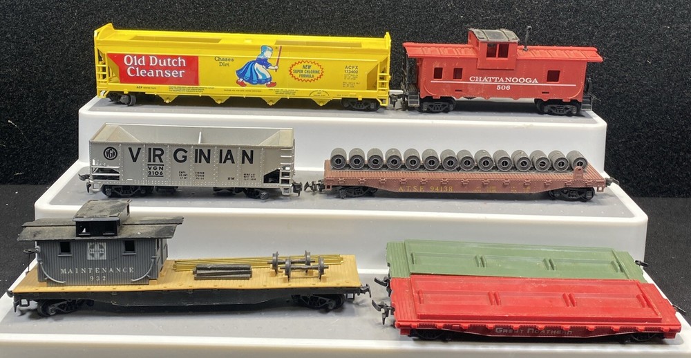 VTG HO Scale Tyco Lot Of 7 Cars  Caboose 506, 3Flat Cars Old Dutch Cleaner