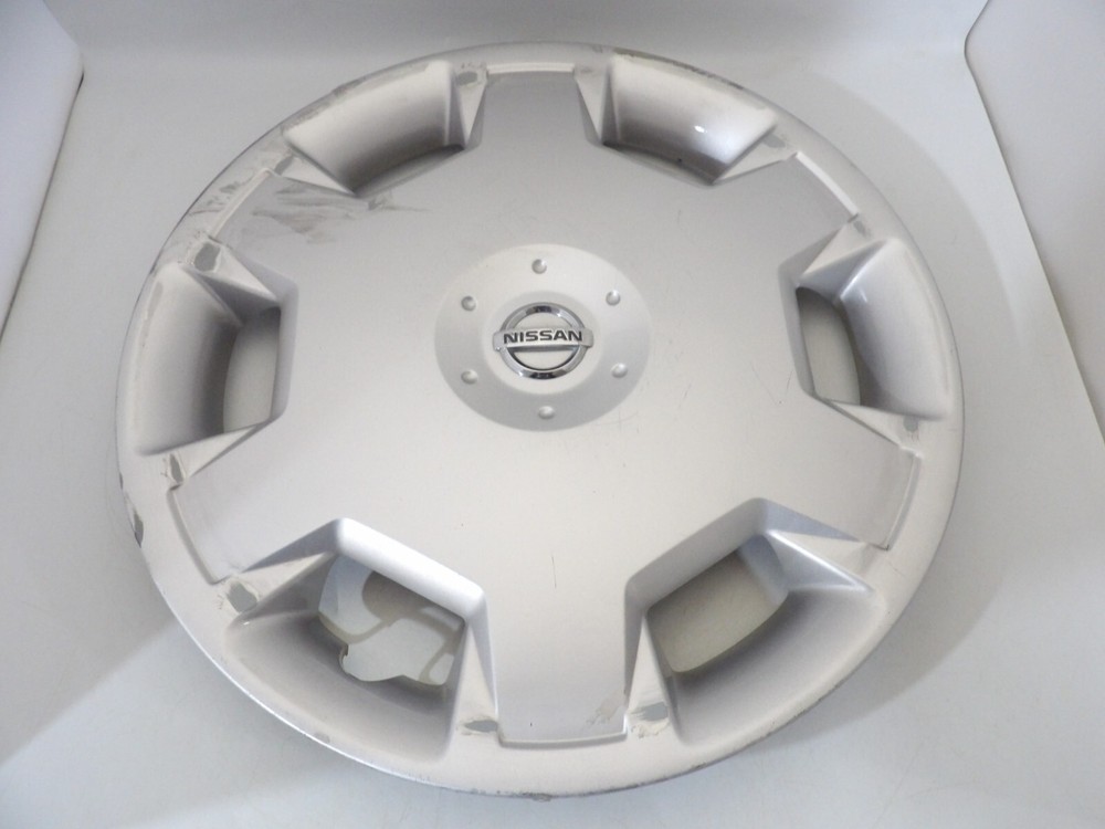 OEM 2007 2008 2009 Nissan Versa or Nissan Cube 6 spoke Hubcap Wheel Cover