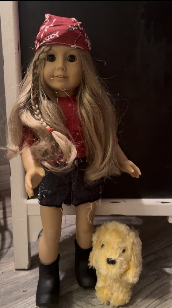 AMERICAN GIRL DOLL!! Tons of Clothes & Accessories!!! AFTER CHRISTMAS SALE!!-image