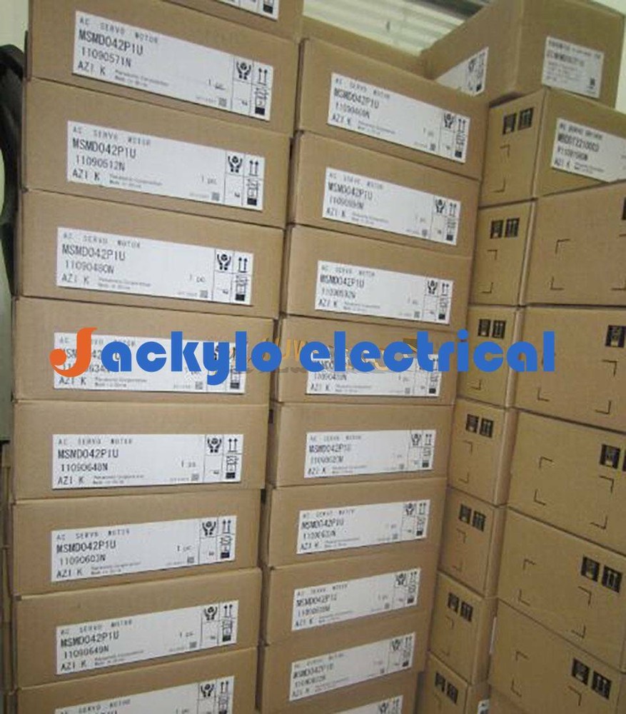 1PCS NEW Panasonic Servo Motor MSMA042C1E