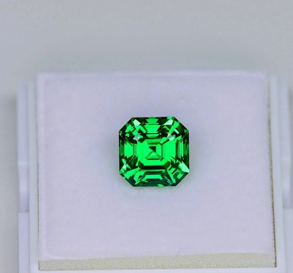10 Ct Natural Colombian Green Emerald Asscher Cut Certified Loose Gemstone