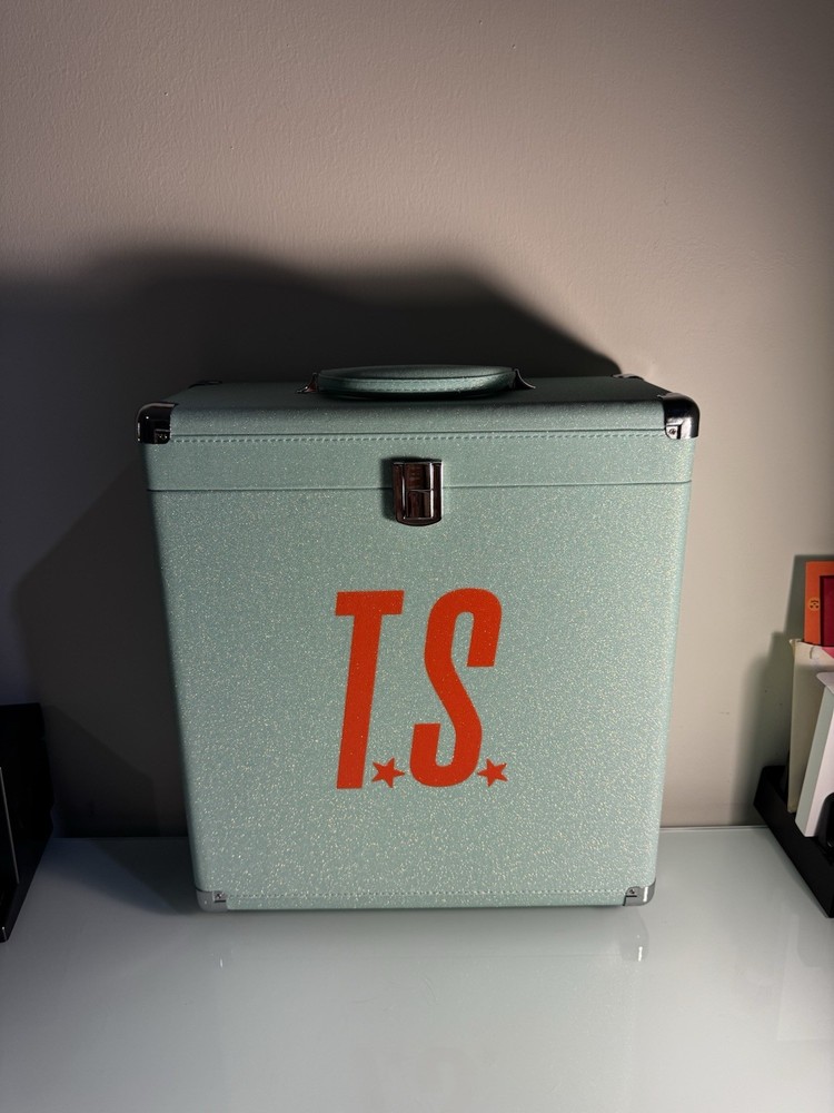 Taylor Swift The Life of A Showgirl Vinyl Case Limited Edition - IN HAND - NEW