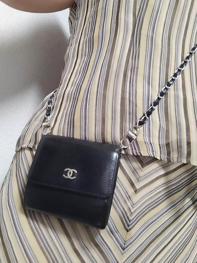 Chanel Double Hook Foldable Wallet Crossbody Bag with Chain - Pre-Owned