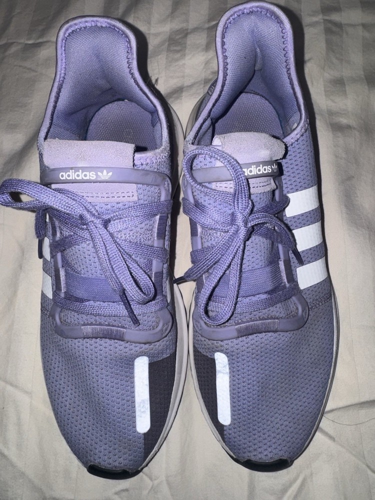 Adidas Women's Light Purple Size 10 1/2 Women’s