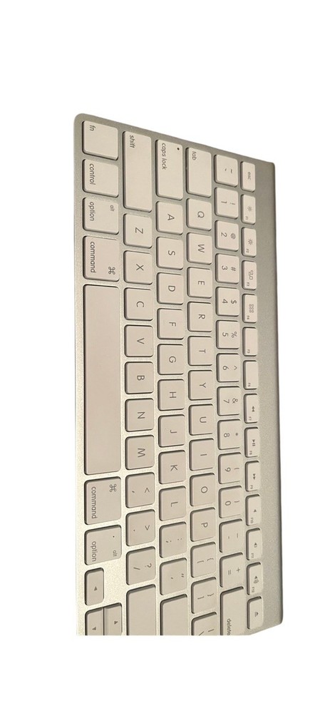 Apple A1314 Magic Wireless Bluetooth Keyboard - Tested & Fully Functional