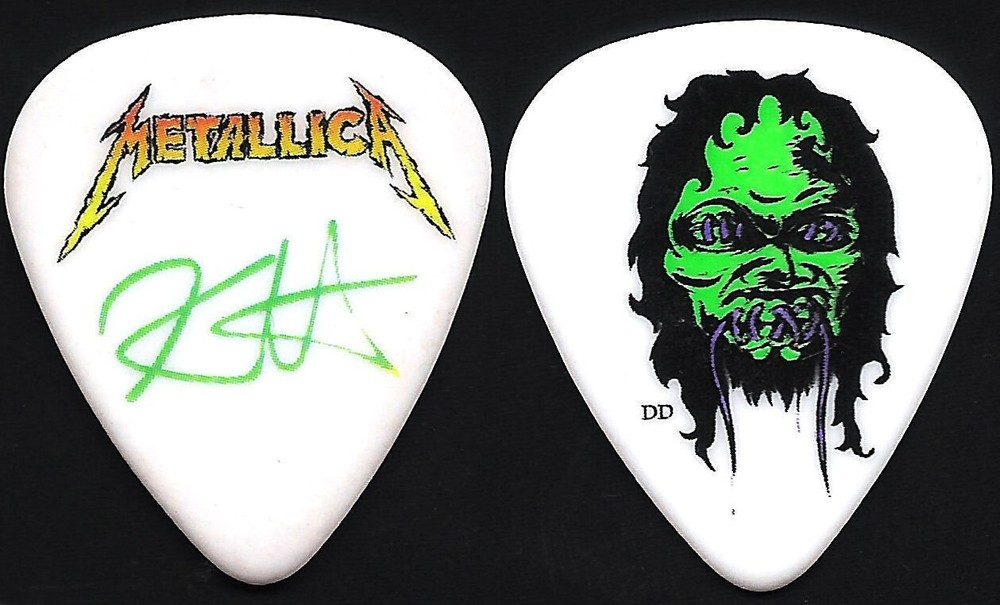 METALLICA-KIRK HAMMETT-WORLD TOUR-CARTOON FACE GUITAR PICK-RARE!