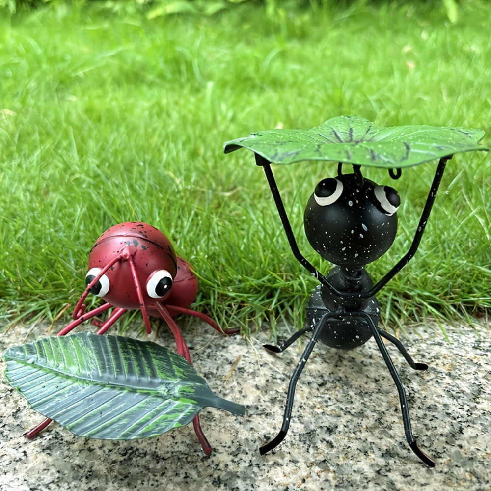 Iron Ant Figurine Garden Sculpture Insect Statue Home Decor Ornament