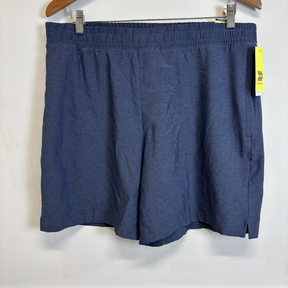 NWT Men’s All In Motion Blue 8” Quick Dry Shorts Size L 0366